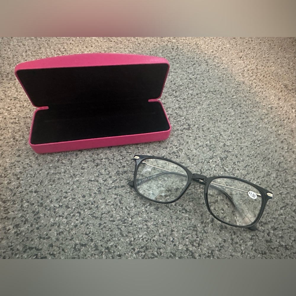 Lady Boss blue light glasses, brand new. +1.5 reading prescription.